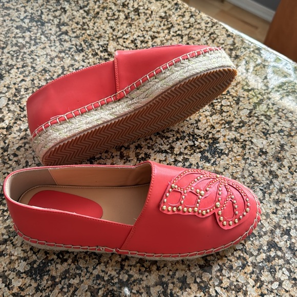 Never worn - Picture 2 of 3